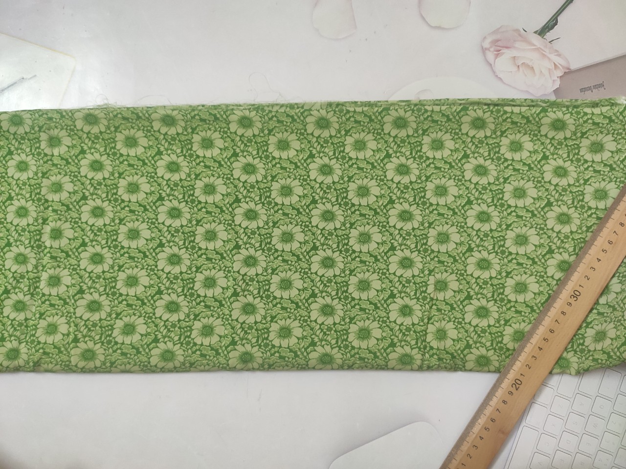 2m vải lụa lạnh, in hoa văn cỡ vừa giả gấm - lụa Mango chính phẩm