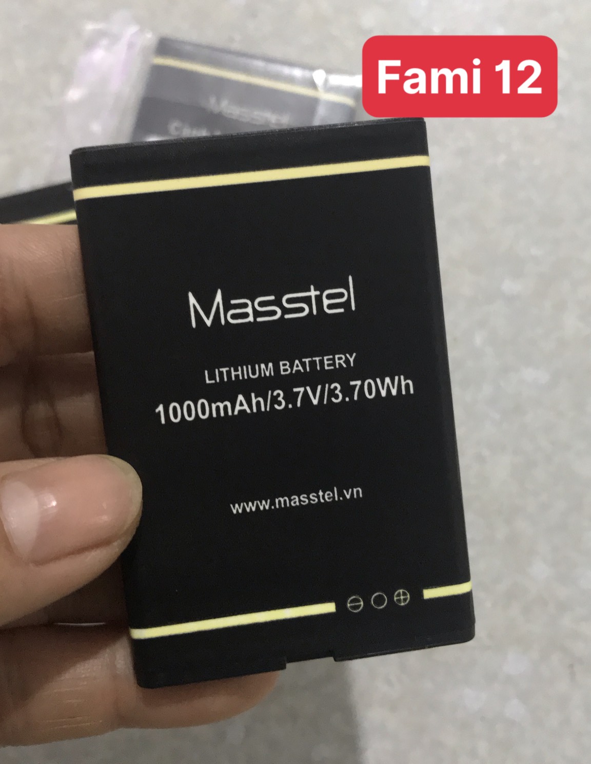 Pin Fami 12 Masstel / dung lượng 1000mAh / pin Fami 12 masstel dung lương 1400mAh