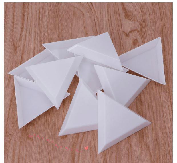 Set 6 cái khay hình tam giác đựng đá trang trí móng