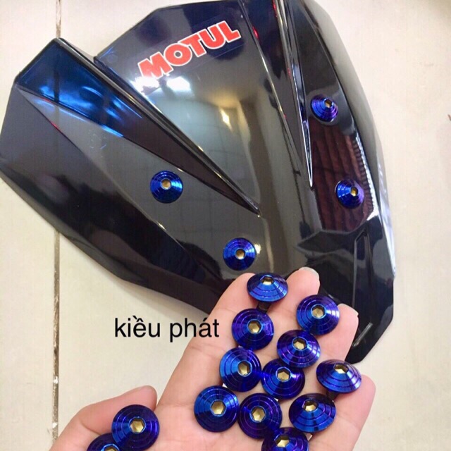 Mão Winner X kiểu sừng kèm ốc titan thái 110k