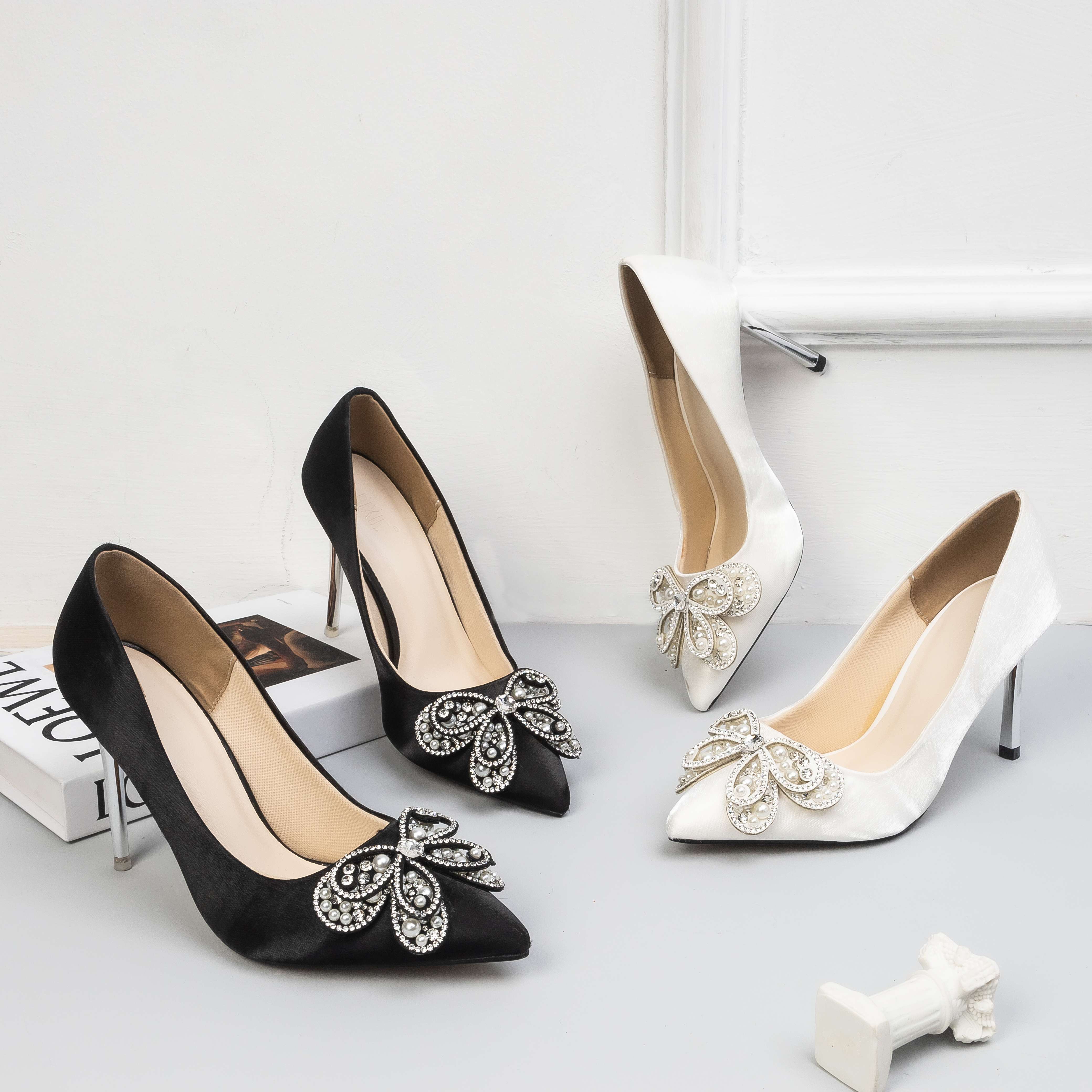 Giày Cao Gót 9cm Phối Nơ Bướm Đính Đá Pixie E249
