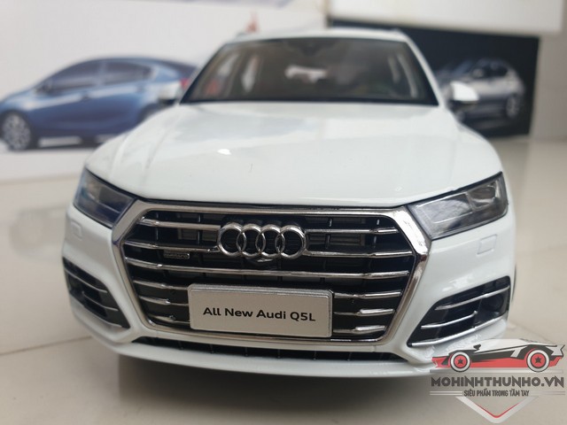 [HCM]Xe mô hình Audi Q5 L 2018 tỉ lệ 1:18