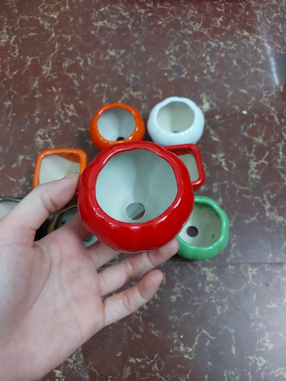 Chậu trồng cây cảnh: Mẫu sứ tròn nhỏ