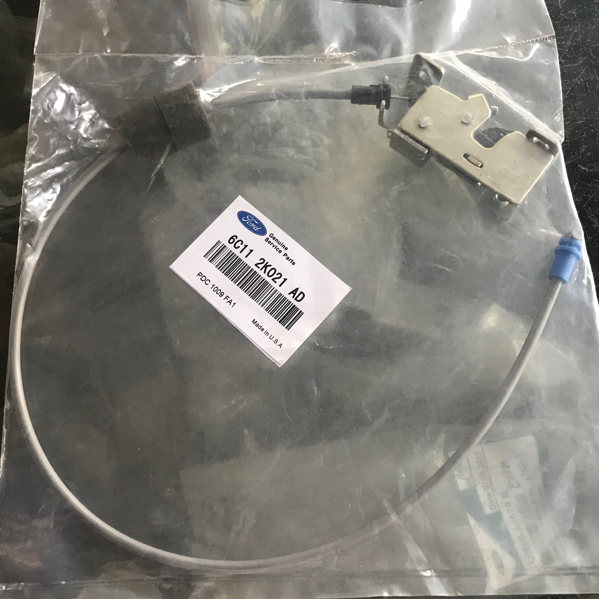 Ổ khóa ngậm ford transit 2008-2014 cửa sau phía dưới