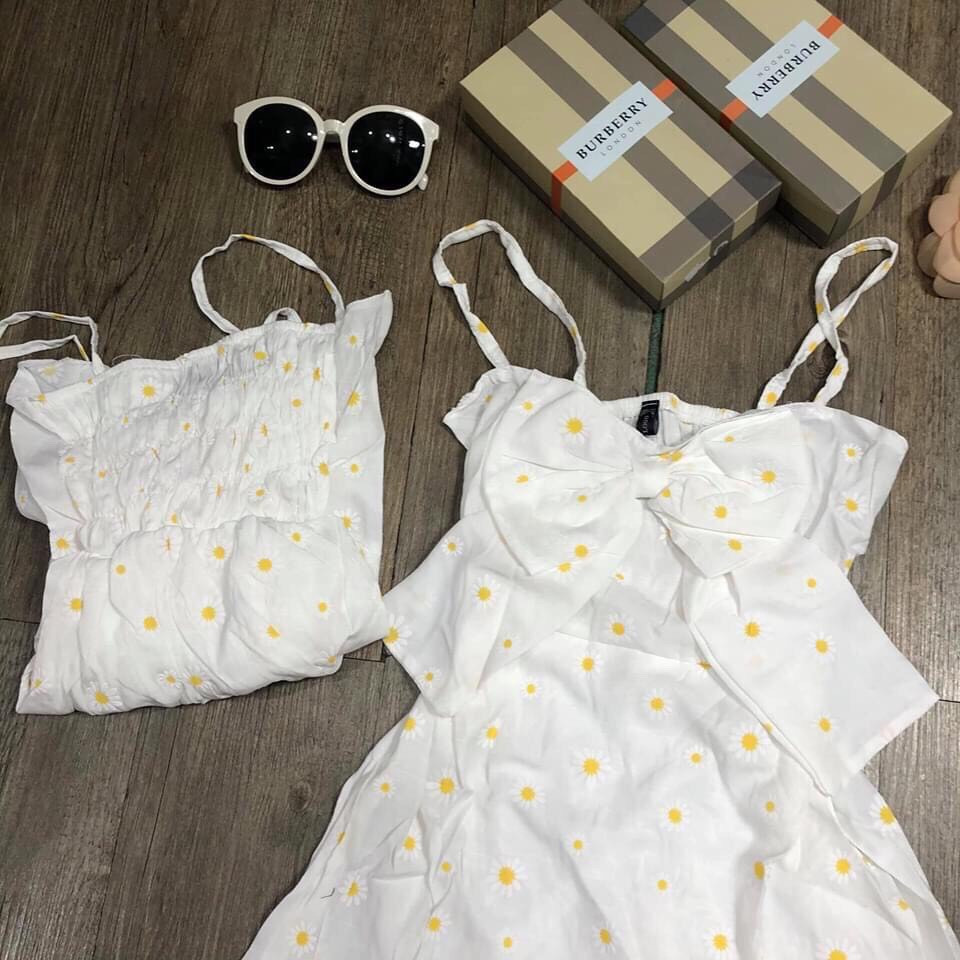 Đầm hai dây đính nơ ngực cúc họa mi cực cool