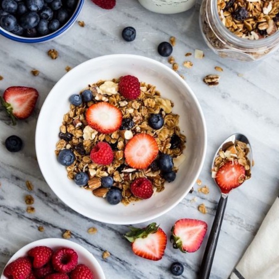 Granola vị mật ong quế