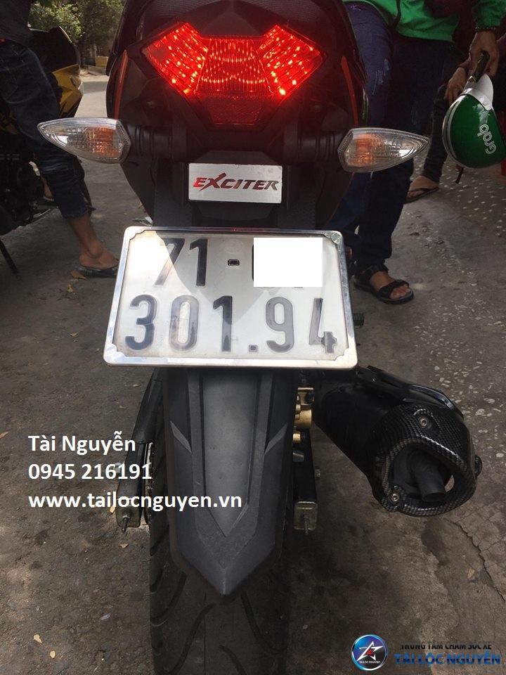 [HCM]DÈ SONIC CACBON CÓ LOGO LED CHO EXCITER 150/ WINNER