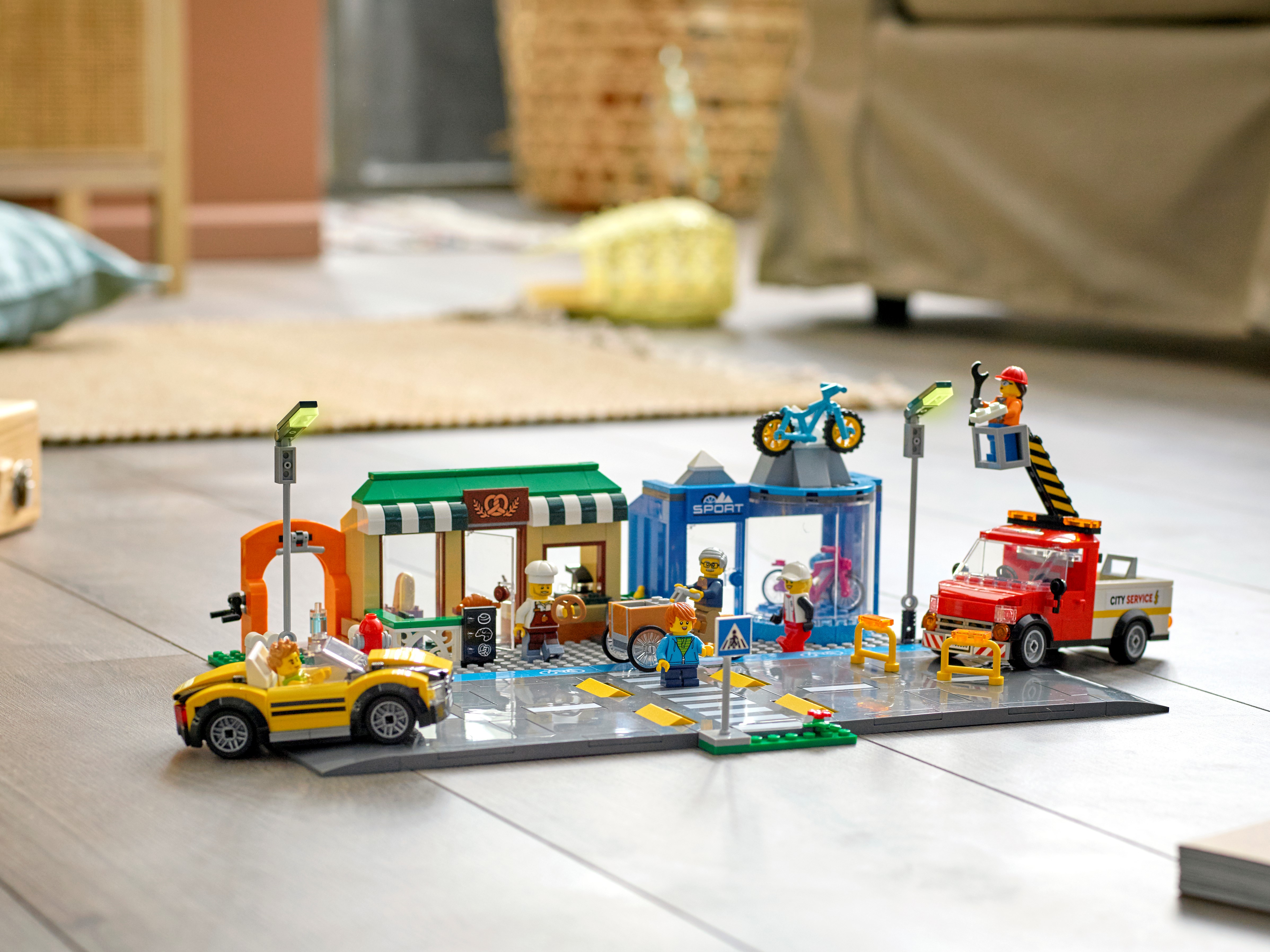 [HAPPY BRICKS] LEGO  CITY - 60306 - SHOPPING STREET - PHỐ MUA SẮM