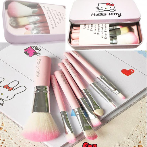 Bộ cọ trang điểm  7 món Kitty xinh xắn