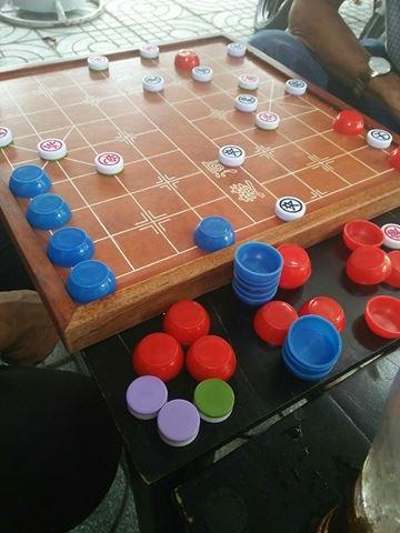 vua cờ úp kèm nắp
