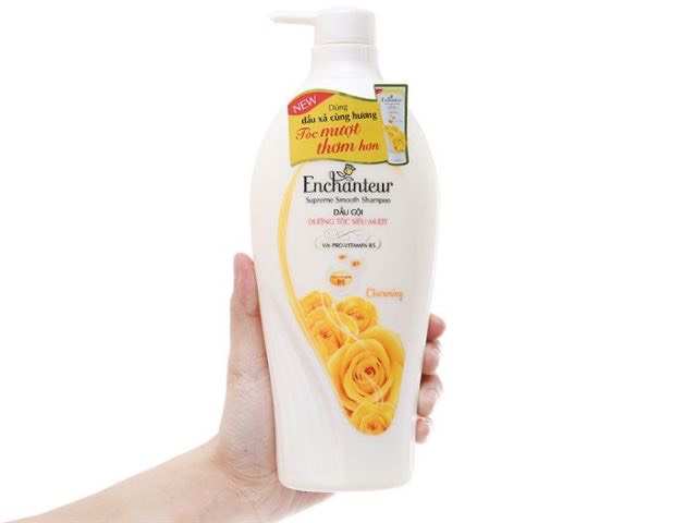 Dầu gội,Tắm Enchanteur Charming 650g