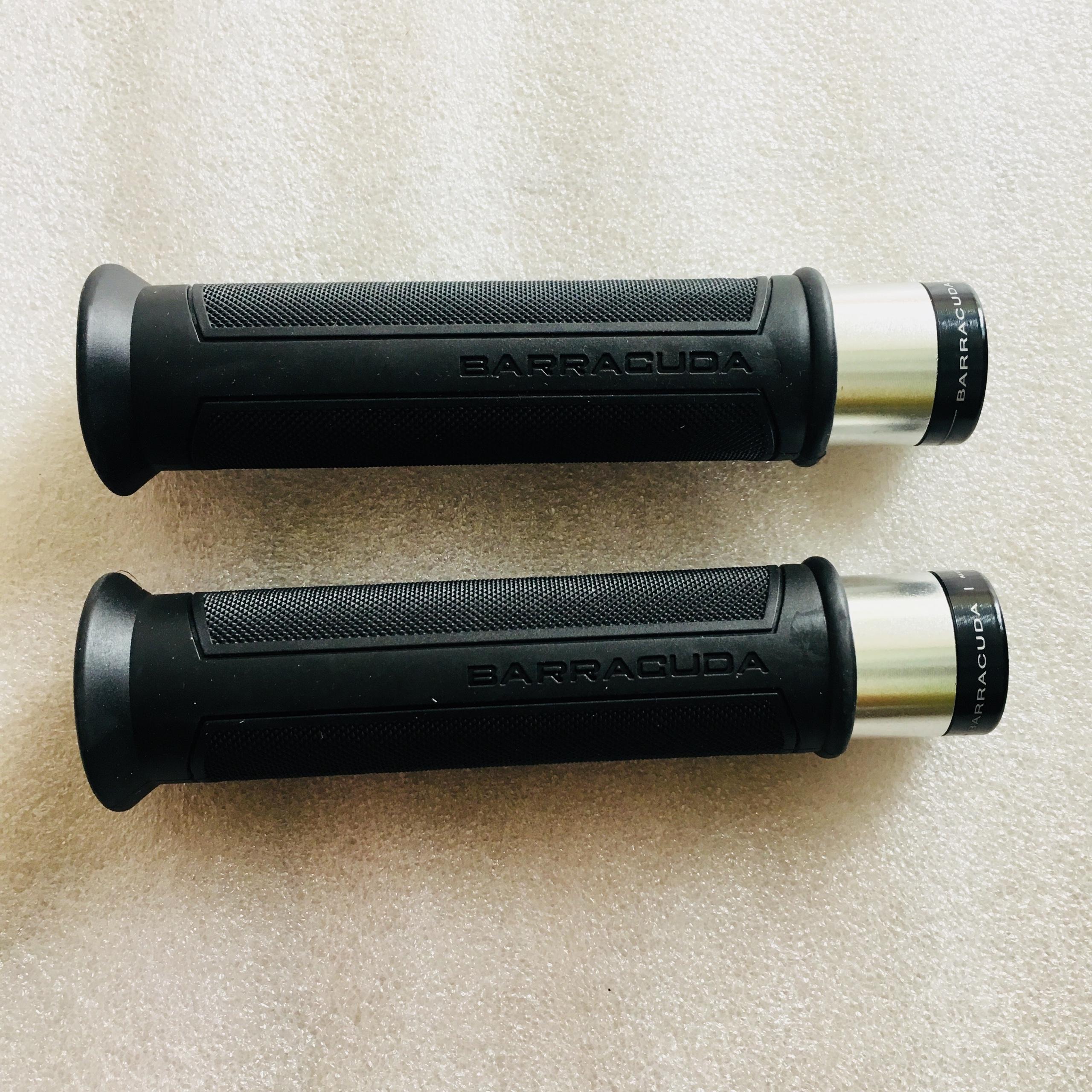 BỘ BAO TAY XE MÁY GÙ TRÒN BARRACUDA