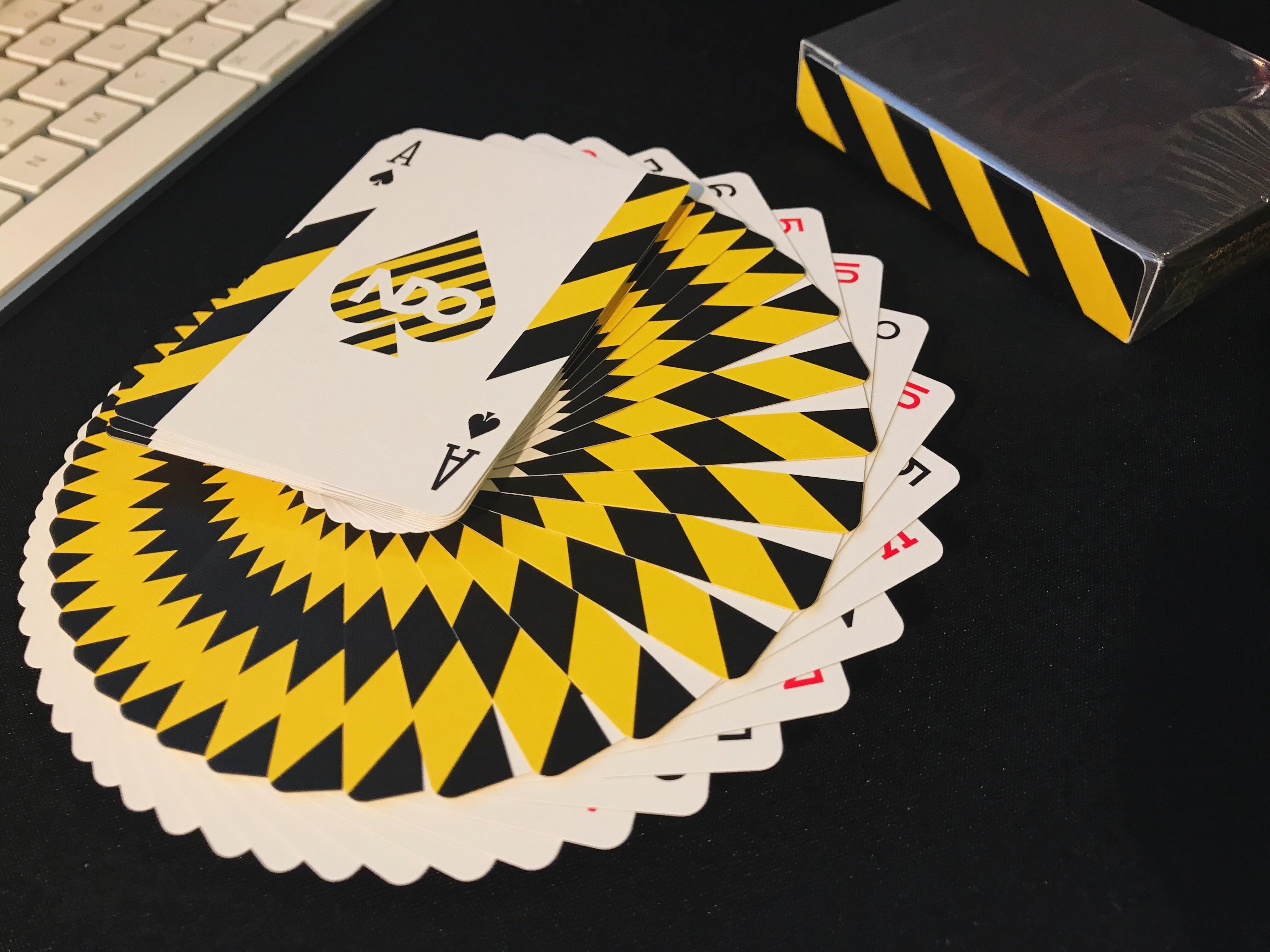 Bài tây Poker Cardistry Broken Borders Playing Cards