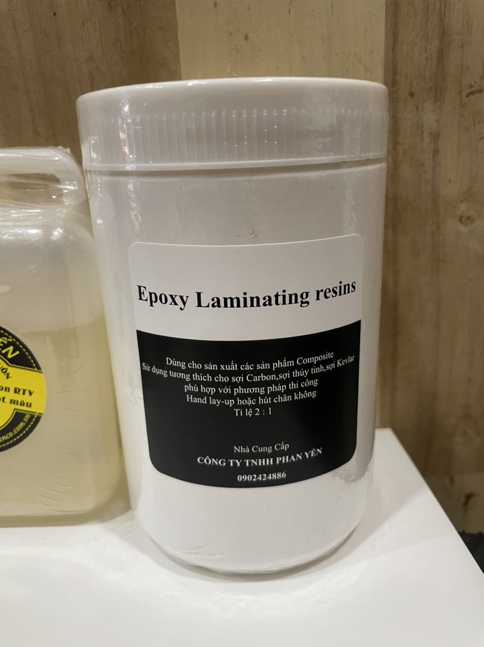 Carbon fiber transparent epoxy [carbon fabric glue] [epoxy laminating resin]