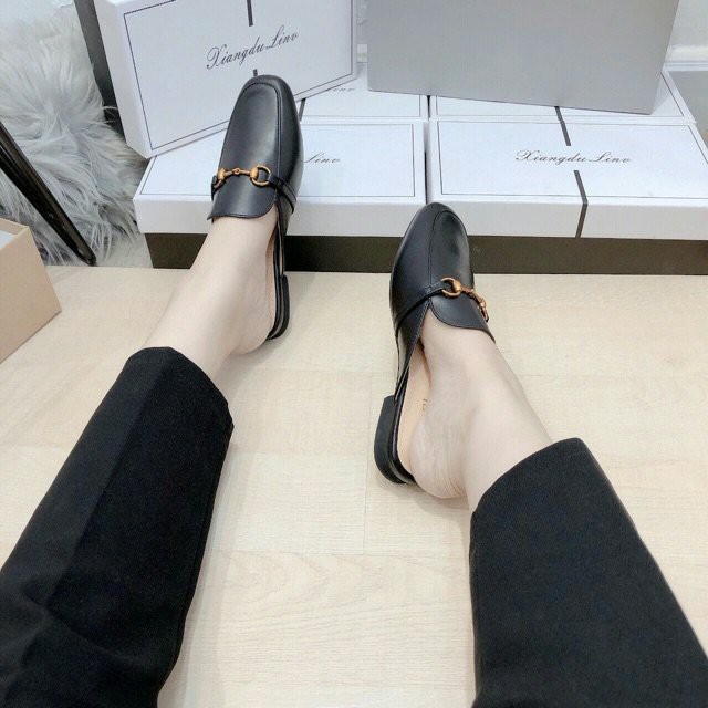Giày Sục Mũi Vuông Móc Xích Hương Giang -A21