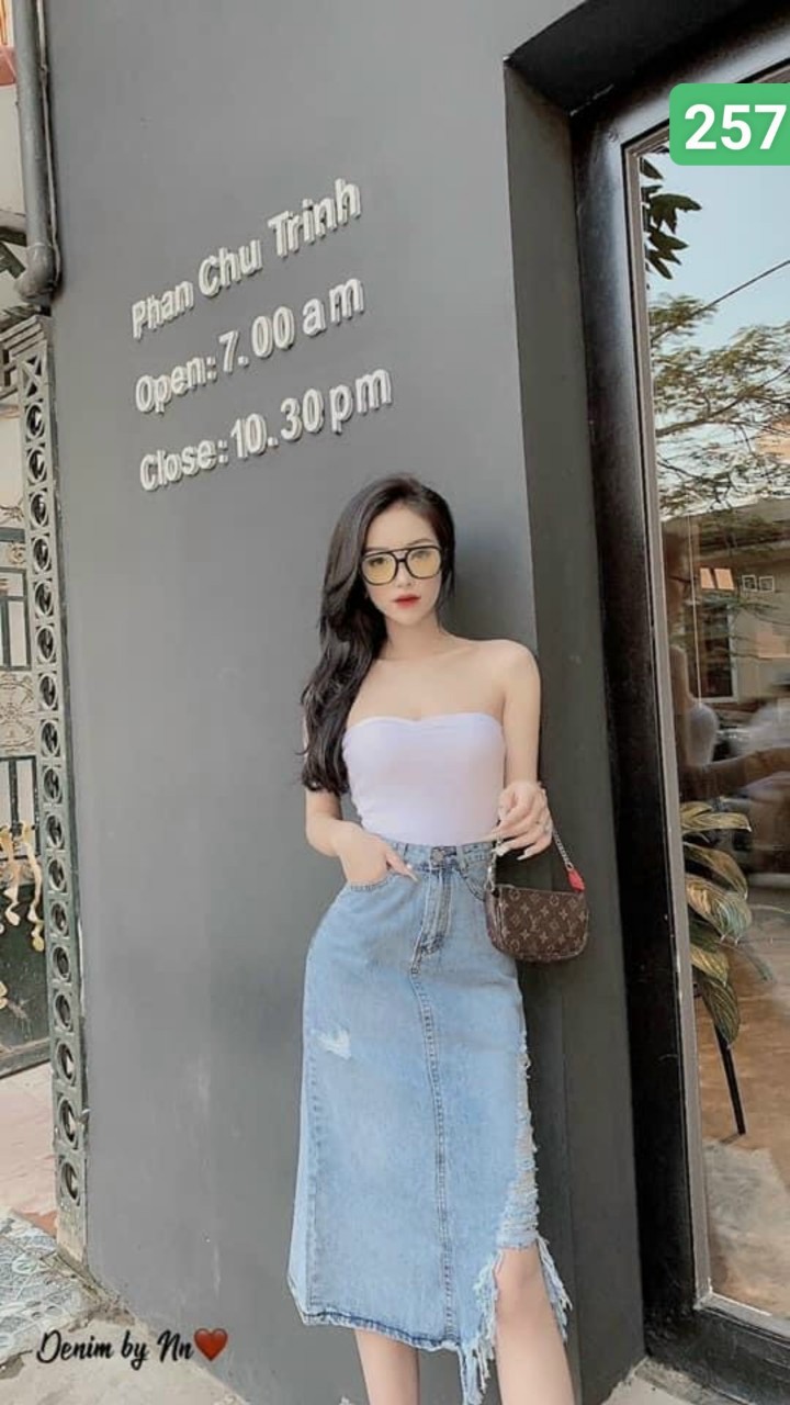 Chân váy bò nữ rách dáng dài