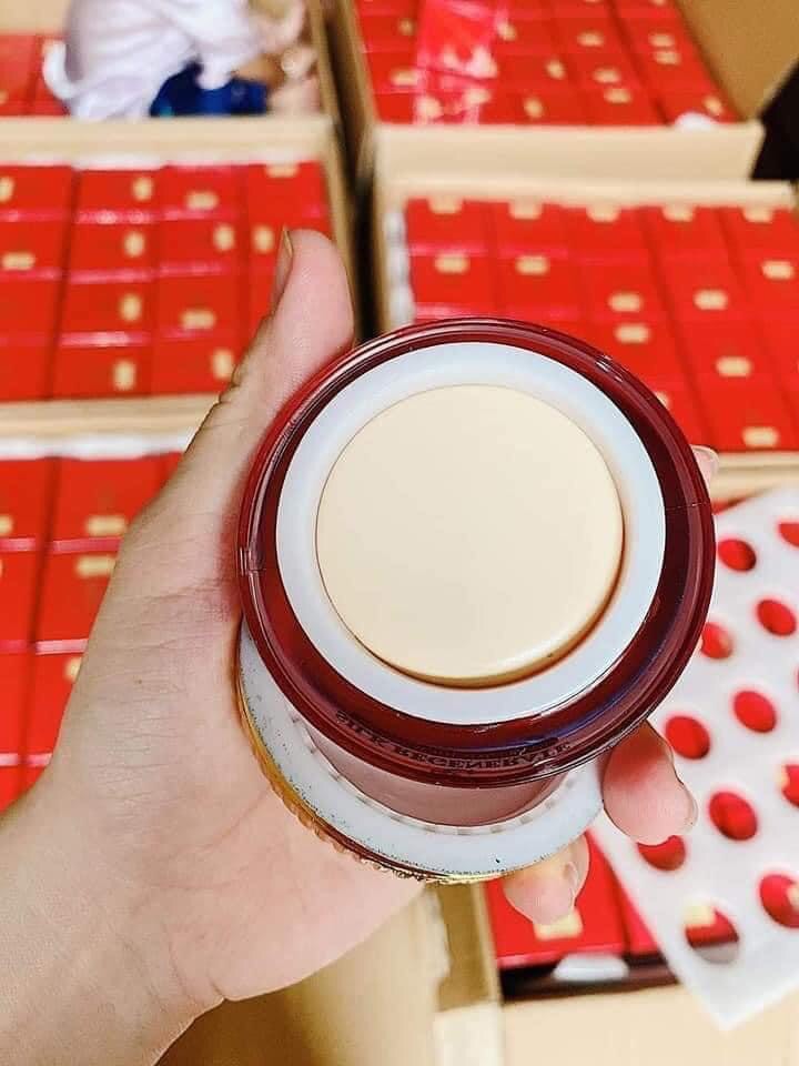 Kem dưỡng trắng da sica white ( face lụa)
