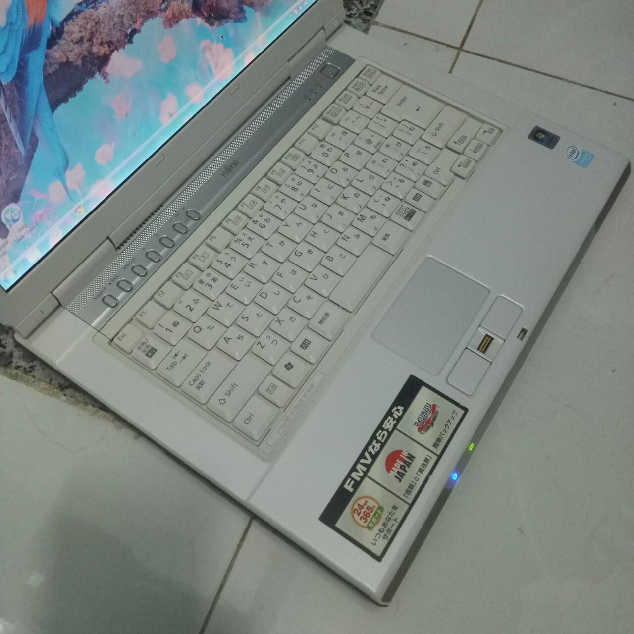 LAPTOP KHO FUJISU JAPAN