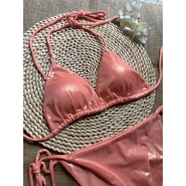 Bikini basic nhũ kim tuyết siêu nổi bật.