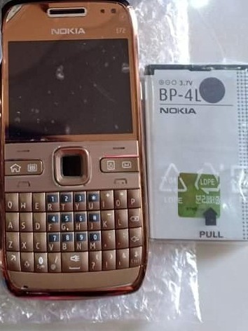 Nokia e72  đẹp từng chi tiết/ main zin