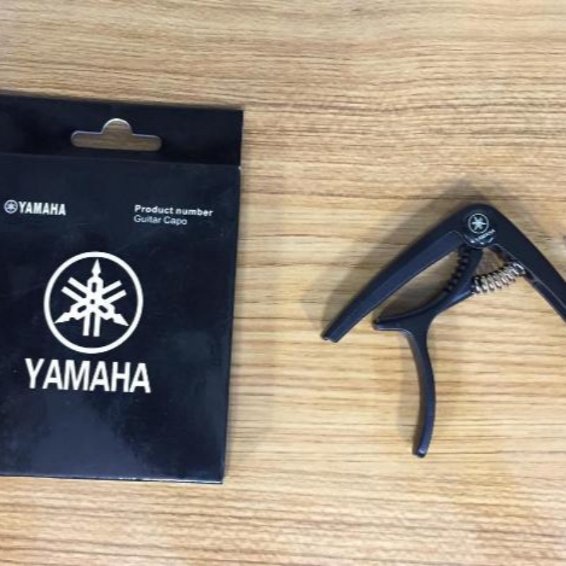 Capo Yamaha cho đàn guitar acoustic