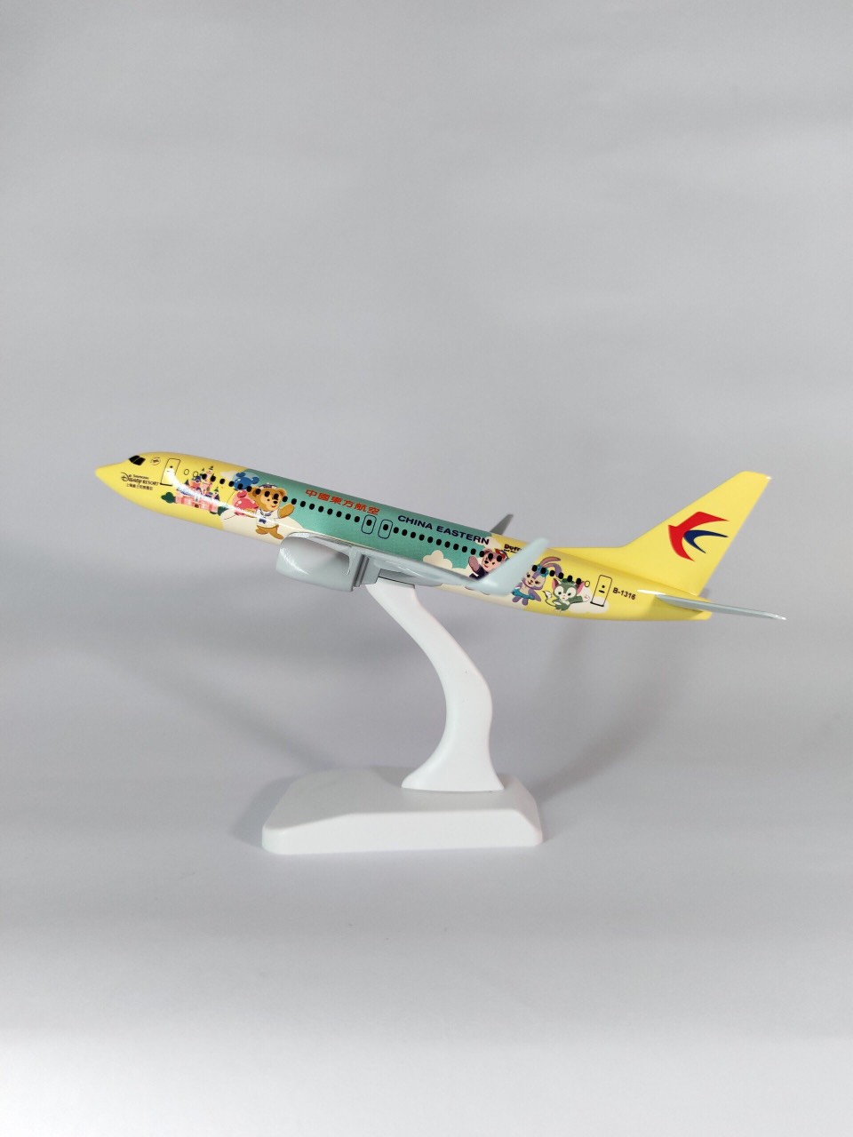 Mô hình máy bay Duffy 737 18cm + đế trưng bày