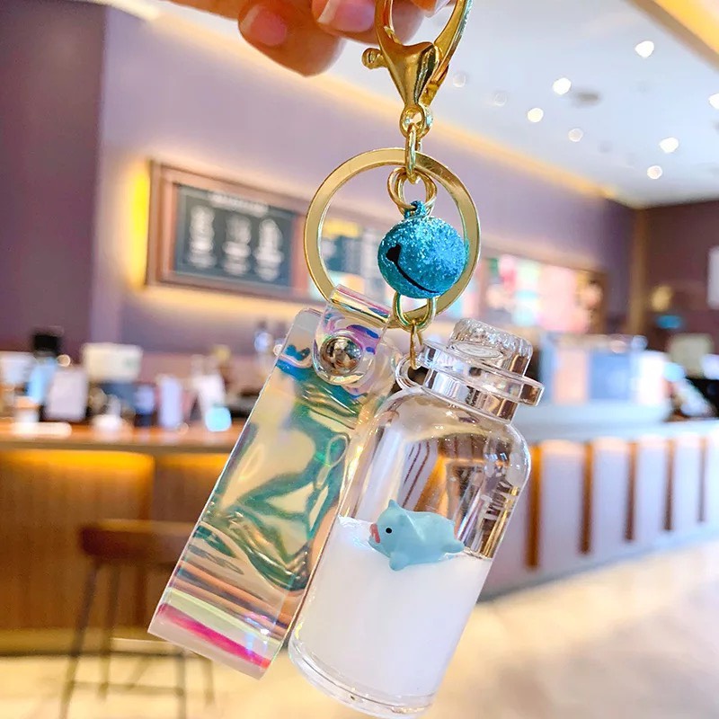 Móc khoá heo con trong bình sữa, con heo trong bình nước