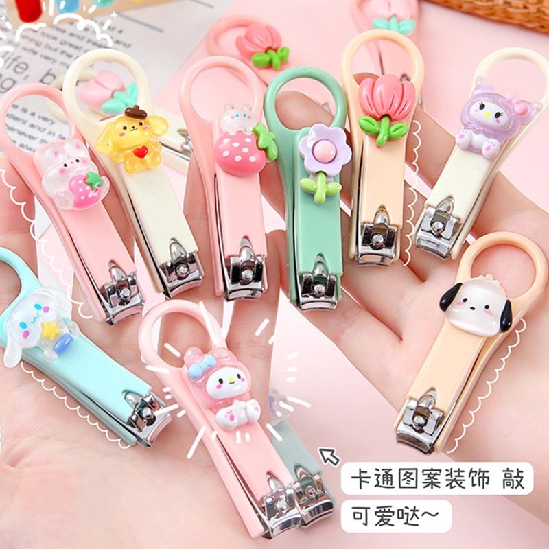 Bấm móng tay nhiều hình đáng yêu