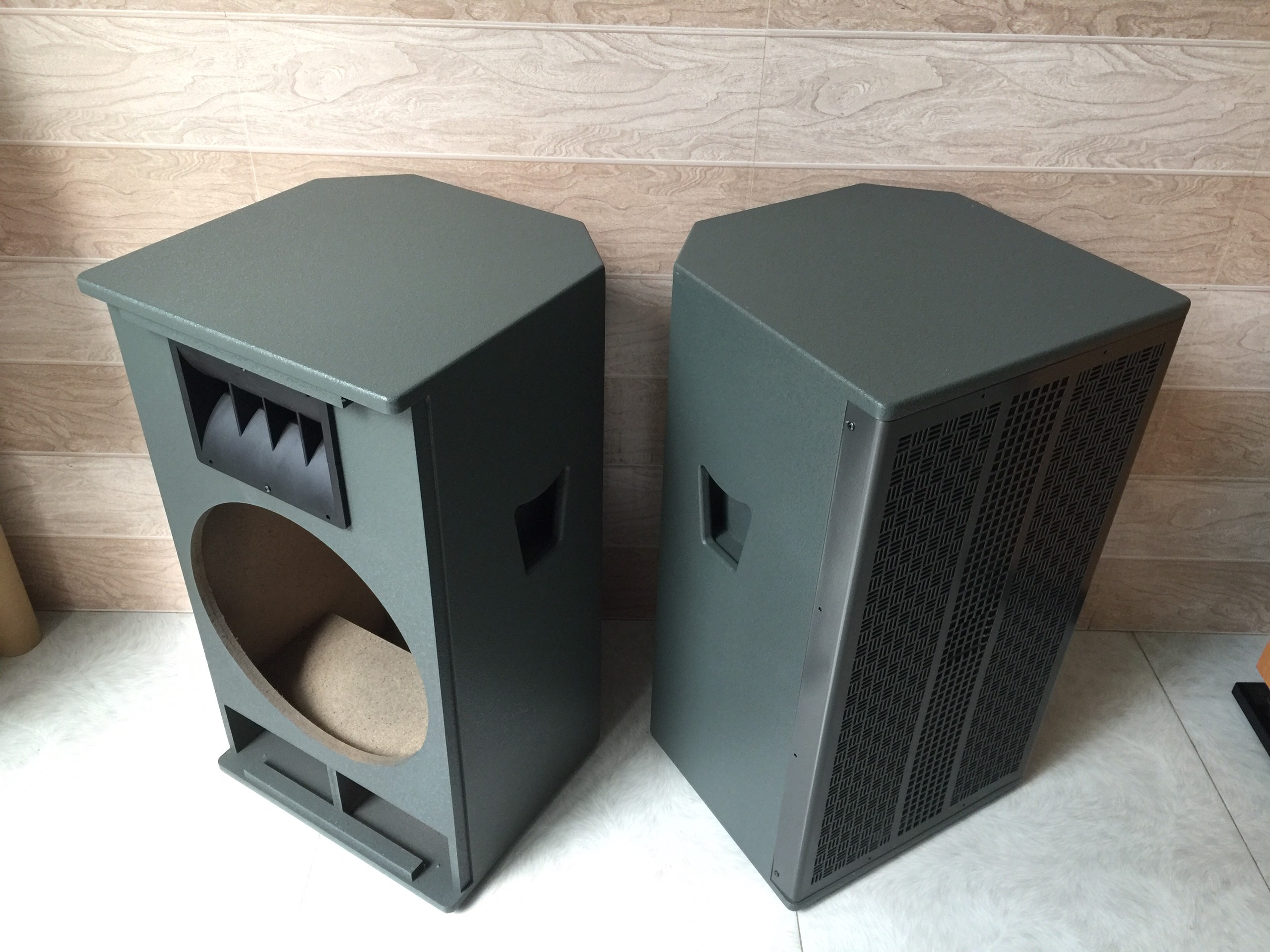 Vỏ thùng loa 4 tấc họng Array