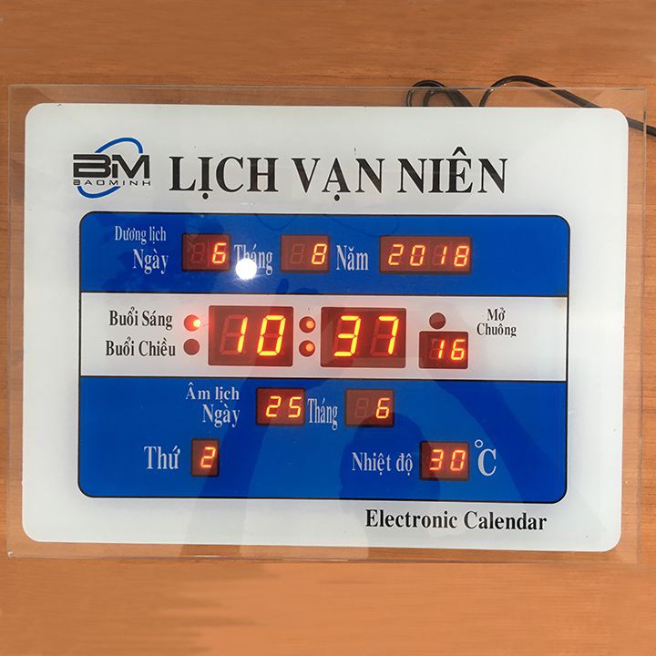 [HCM]Đồng hồ lịch vạn niên