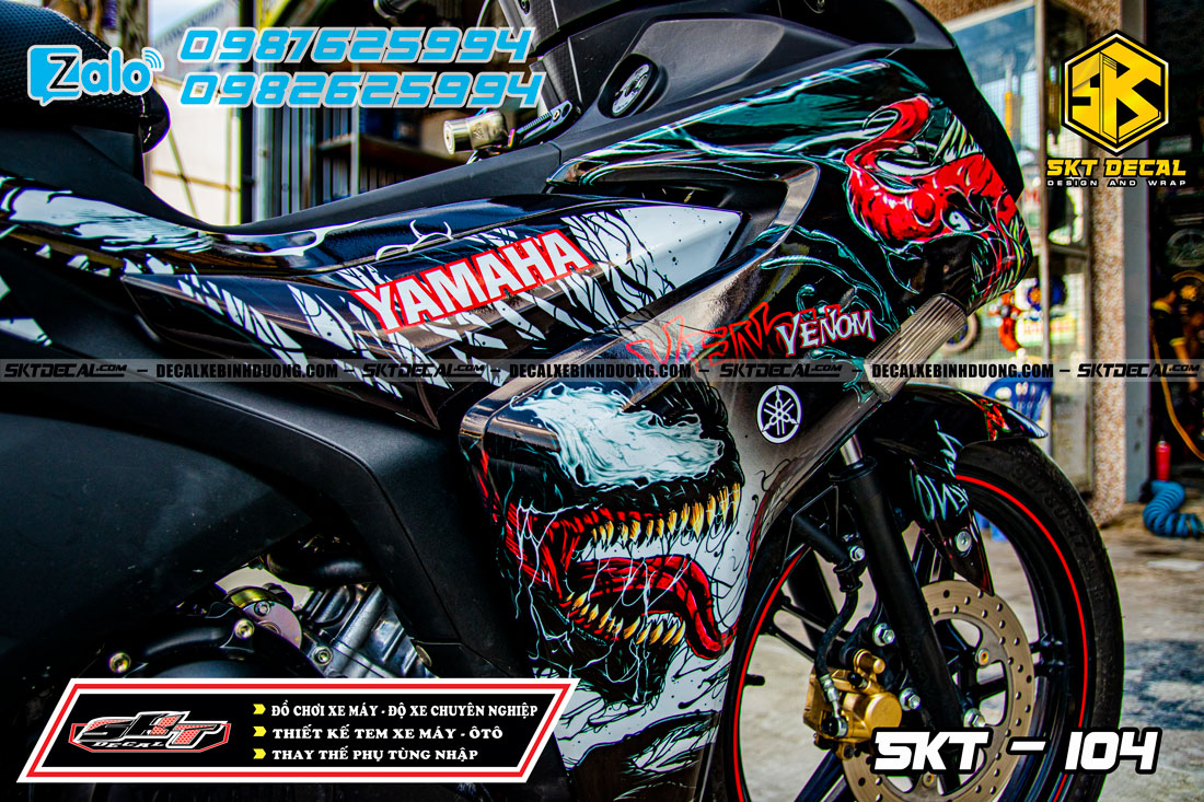 tem trùm exciter 155 đen đỏe bạc venom