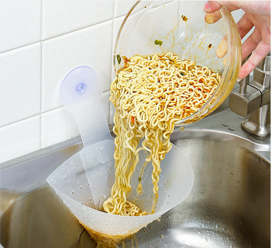 Phễu nhựa lọc thức ăn thừa