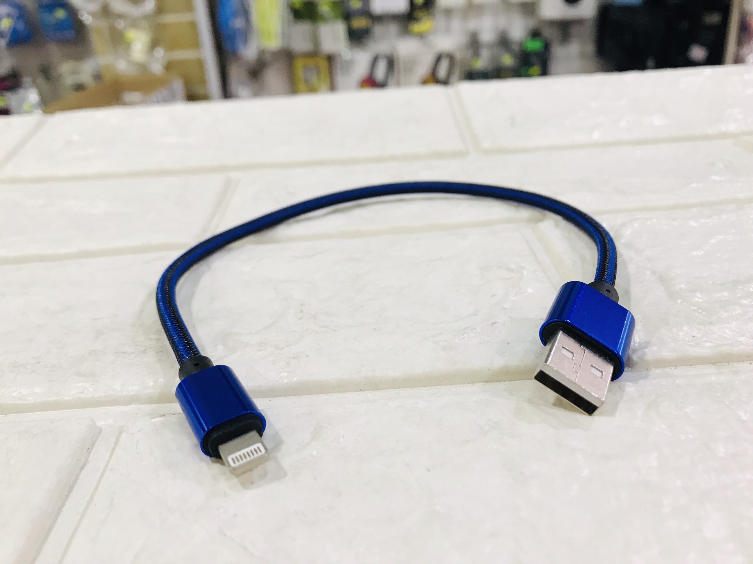 CÁP SẠC IPHONE DÂY DÙ DÀI 30CM