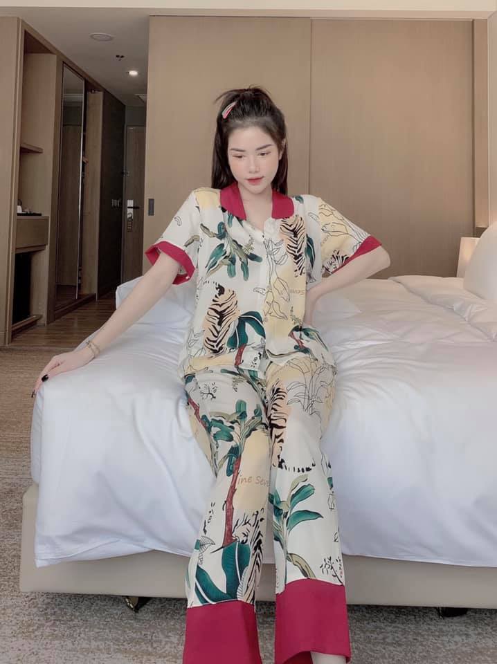 Bộ pijama cộc tay quần dài lụa Mango cao cấp size 40-60kg
