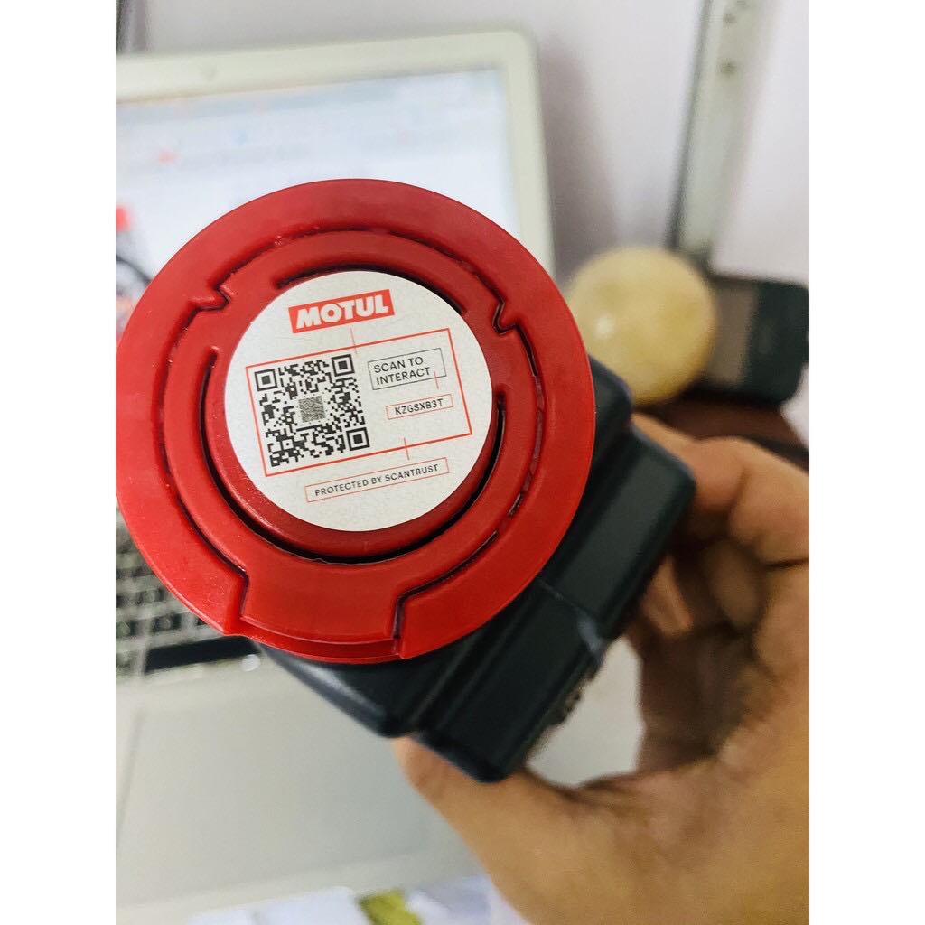 Nhớt Motul 7100 4T 10W50 1L