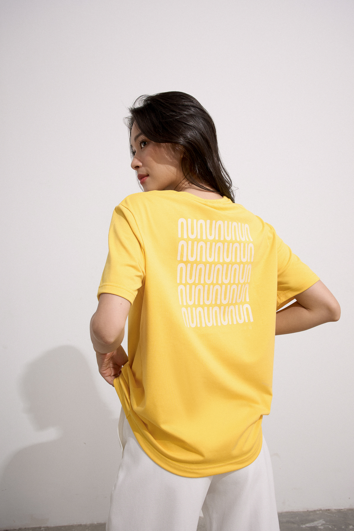 [NHẬP MÃ LAZSOCIAL GIẢM NGAY 10%] Áo thun MAYBI medium in chữ NU