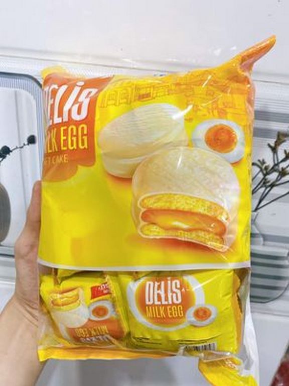 Bánh bông lan trứng muối delis 200g