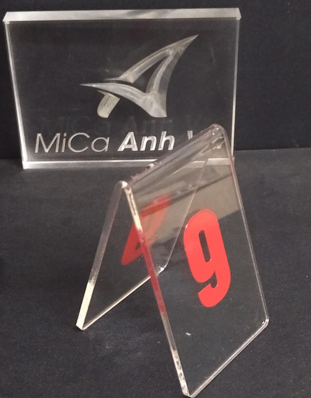 Bộ 10 thẻ số bàn mica trong