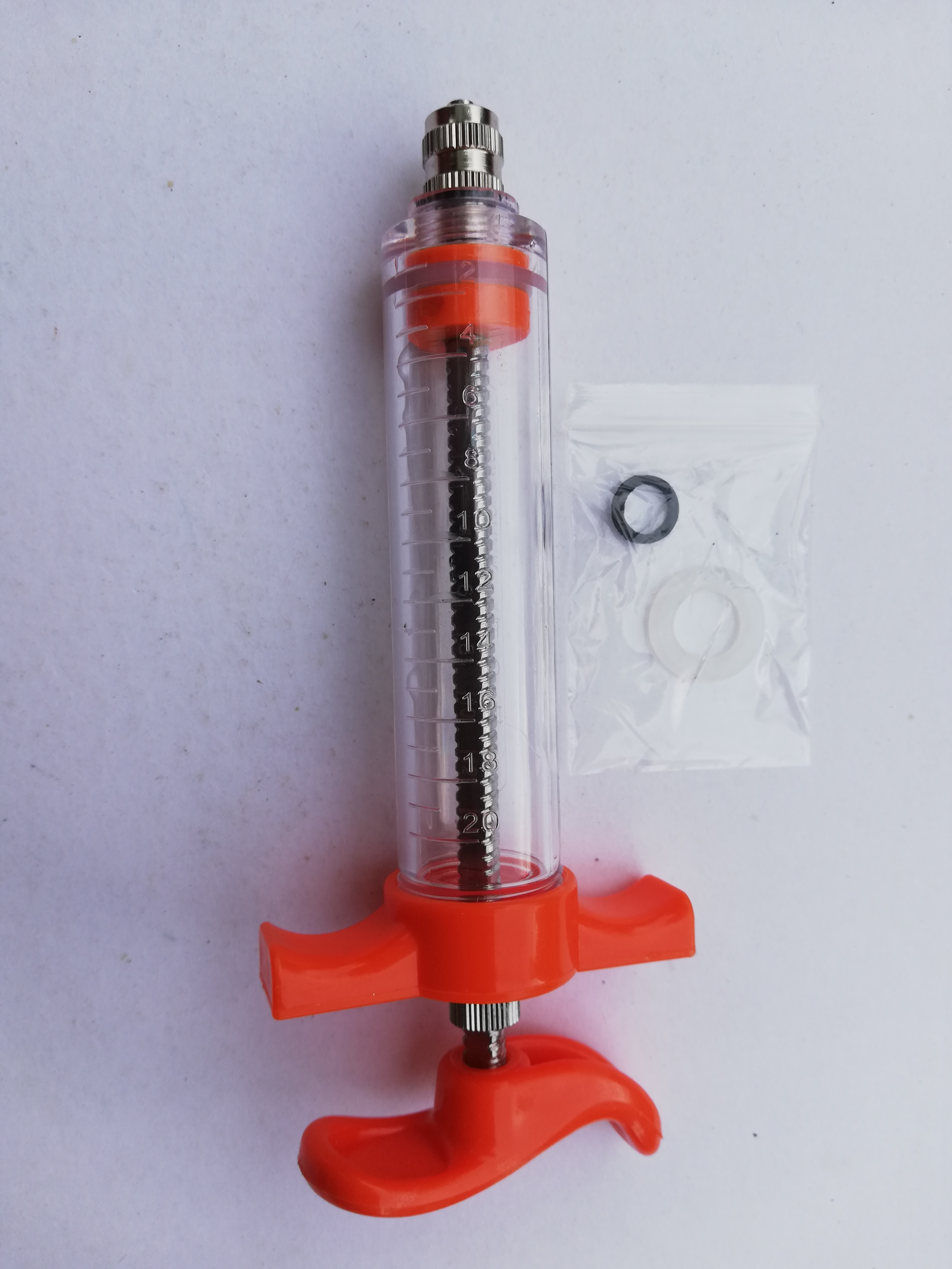 Một Bơm Tiêm MeKa 20ml