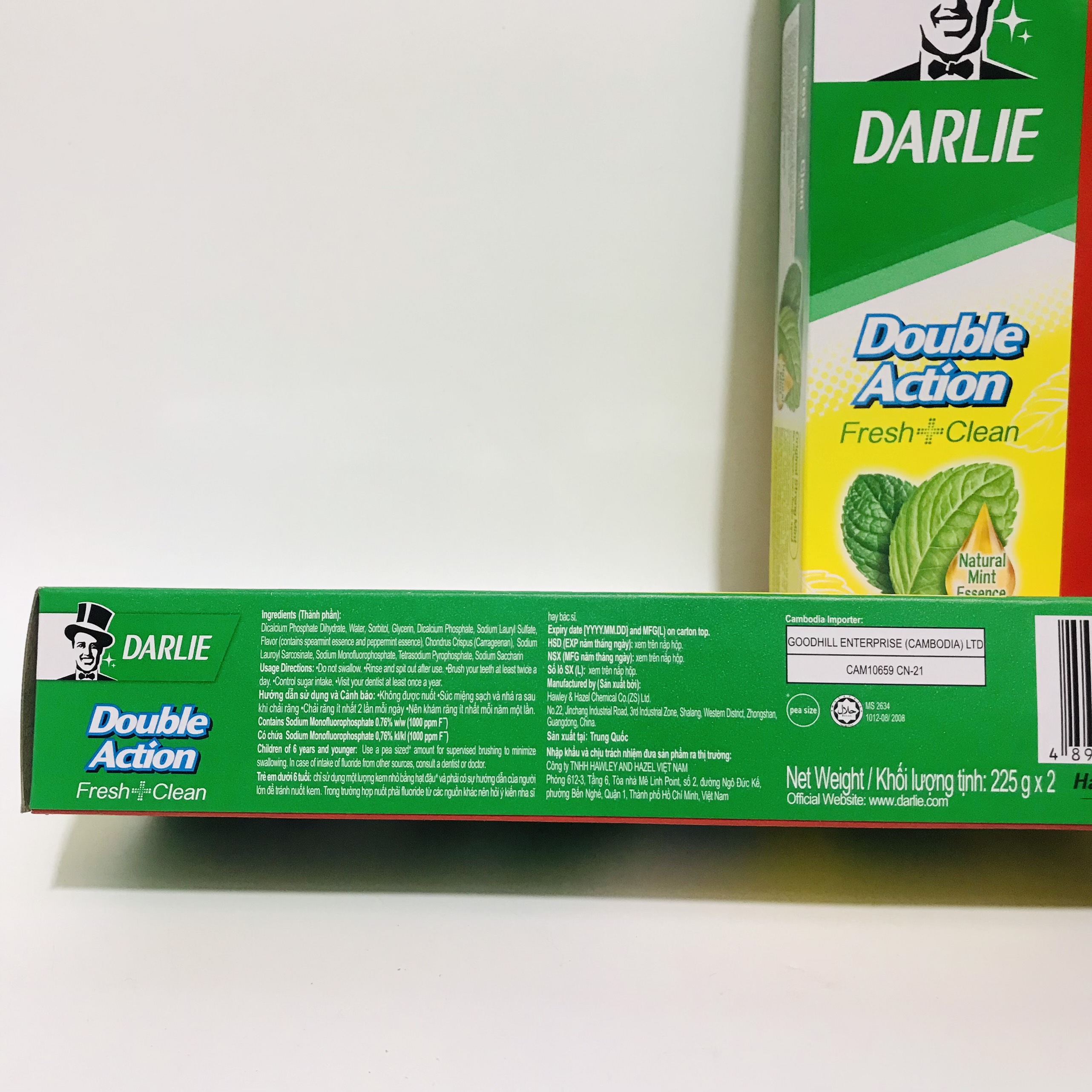 Combo 2 Kem Đánh Răng Darlie Double Action (225g)