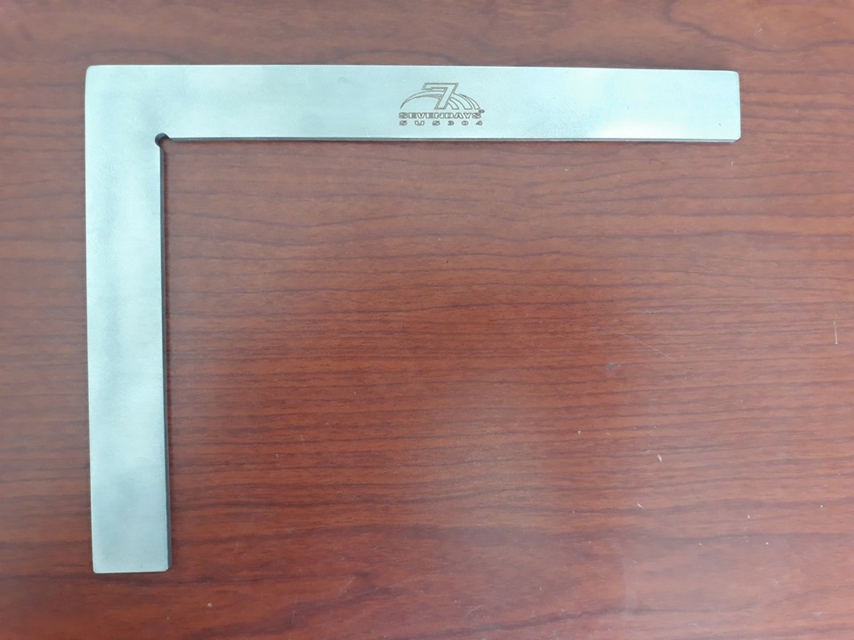 Thước ke góc 45 độ