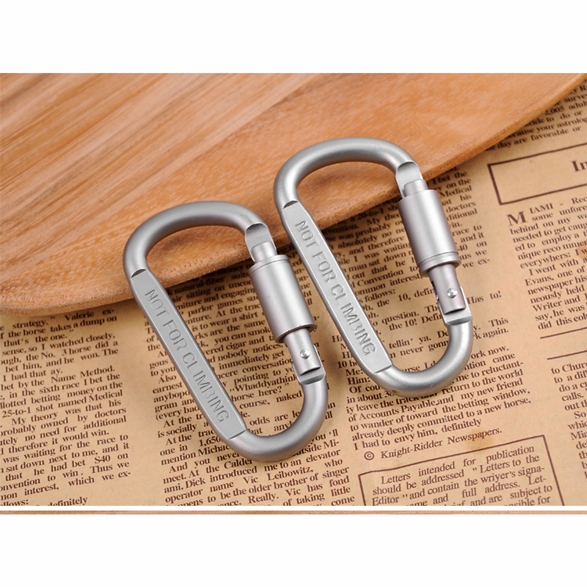 [HCM]Combo 2 Móc Đa Năng Móc Khóa Nhôm Đi Phượt Carabiner Chữ D Khoá Xoay 8Cm