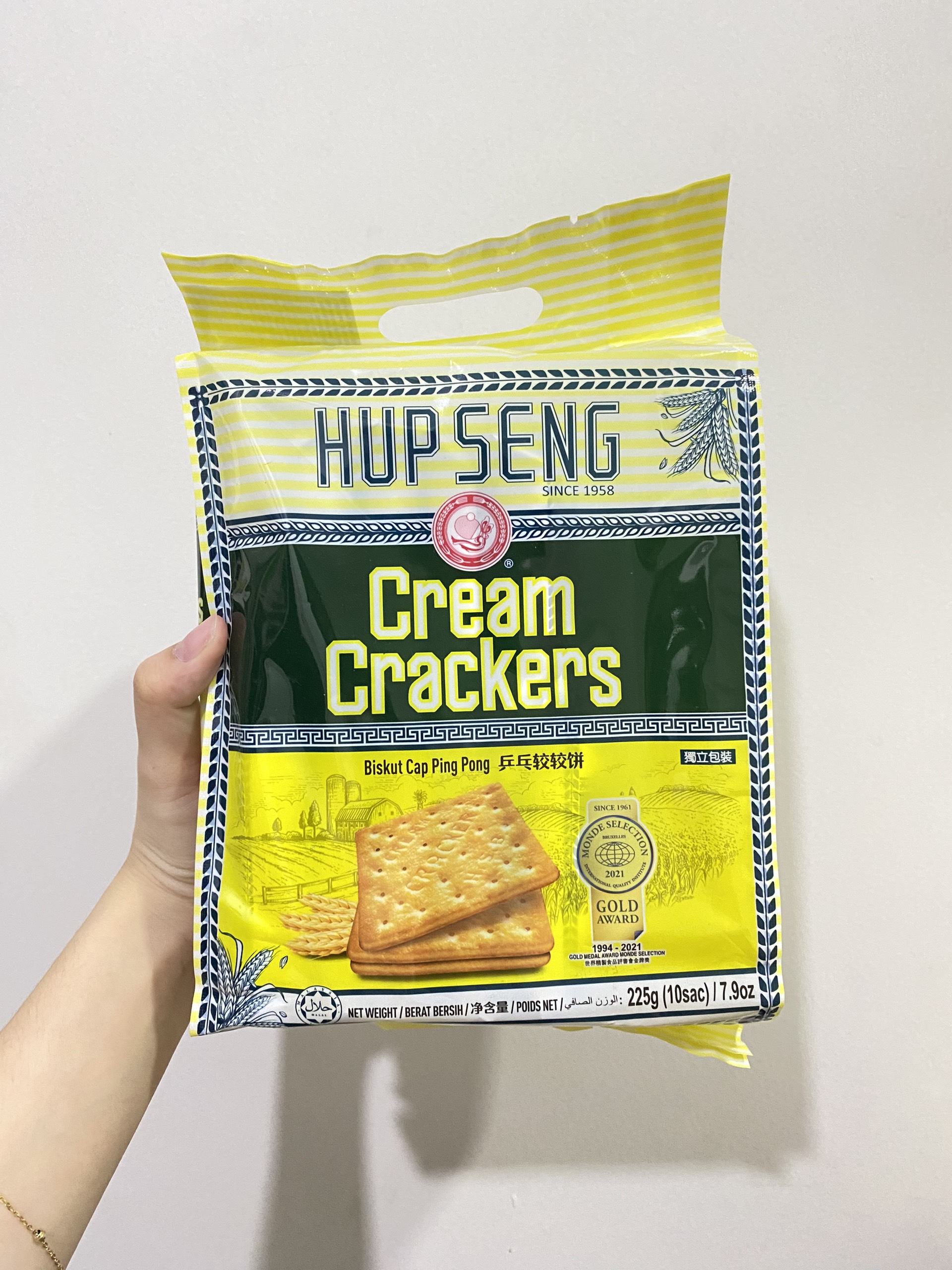 Bánh Lúa Hup Seng Cream Crackers (Gói 225g-xanh)