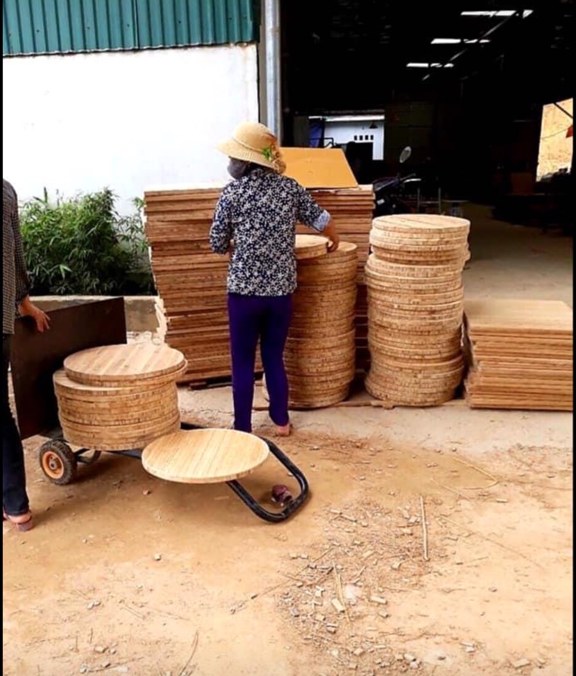 Mặt Bàn Tròn Gỗ Tre Cao Cấp (70cm dày 2cm) BAMBOO VINA