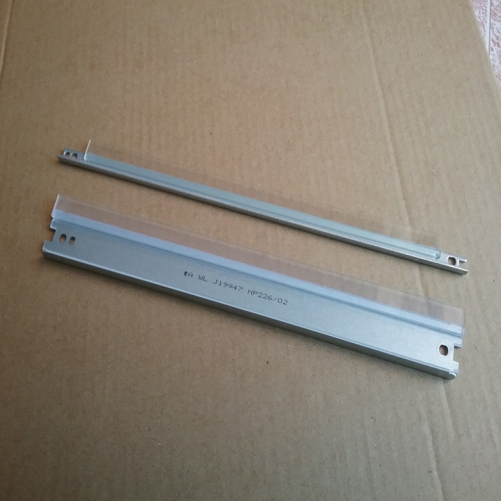 Bộ 2 gạt cho hộp rin 057, Canon LBP 223dw, 226dw, 227dw, 228x, 233dw, 236dw, 443dw, 445dw, 448dw, 449x. Gồm: gạt mực lớn + gạt từ nhỏ. Là cặp thanh gạt hộp mực máy in