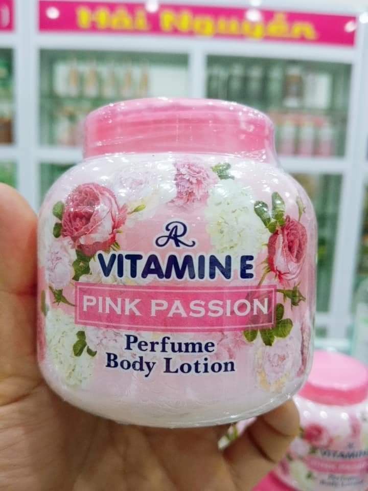 Kem Body Hương Nước Hoa VITAMIN E Thái Lan