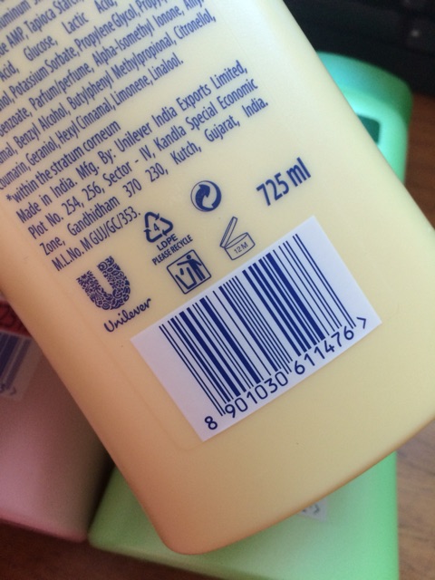 Sữa Dưỡng Thể Vaseline Healthy White Uv Lightening 725Ml