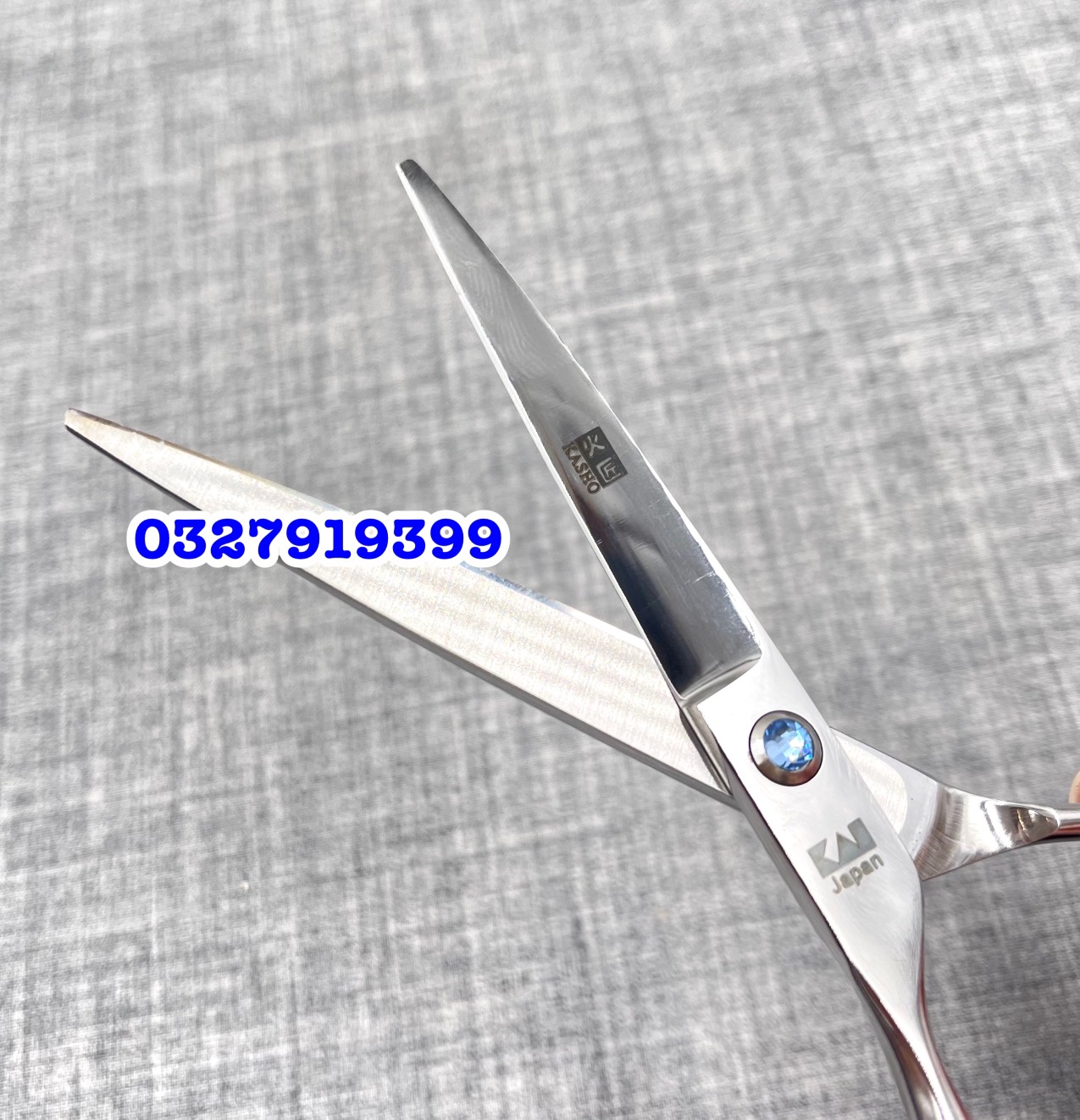 SAKURA Kéo cắt tóc tay trái SAKURA 6.0 in Chất liệu thép S440C Độ cứng trên 62HRC Kèm bao da