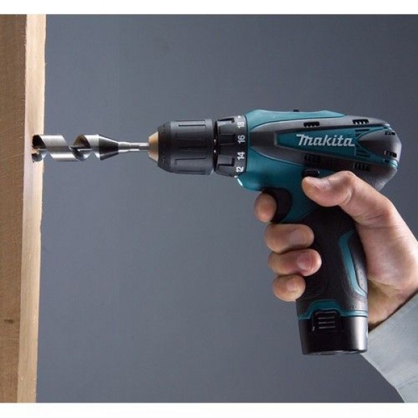 Máy khoan vặn vít dùng pin Makita DF330DWE