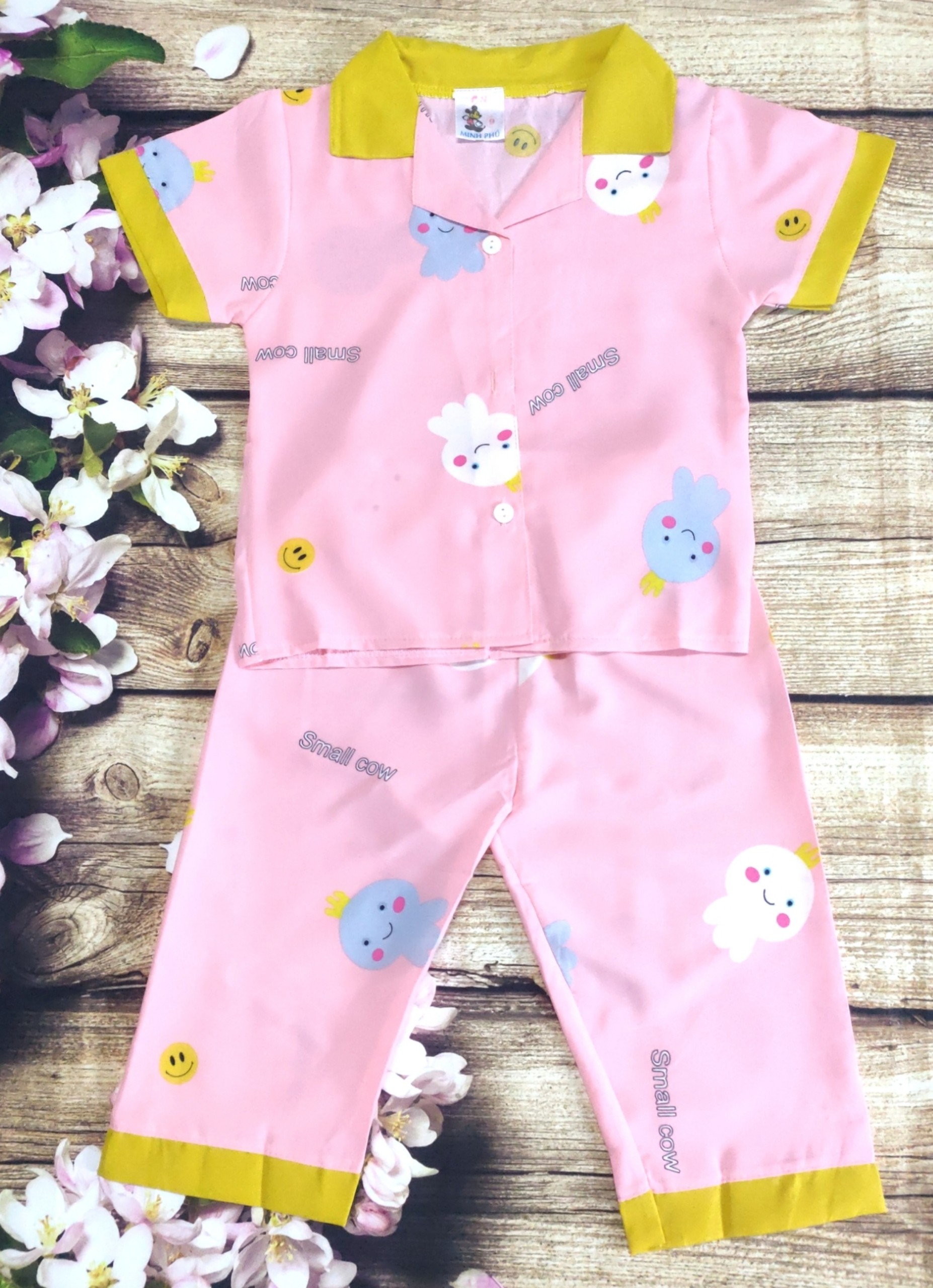 Bộ Lụa Tay Ngắn Quần Lửng Bé (6-14kg) (giao màu ngẫu nhiên)